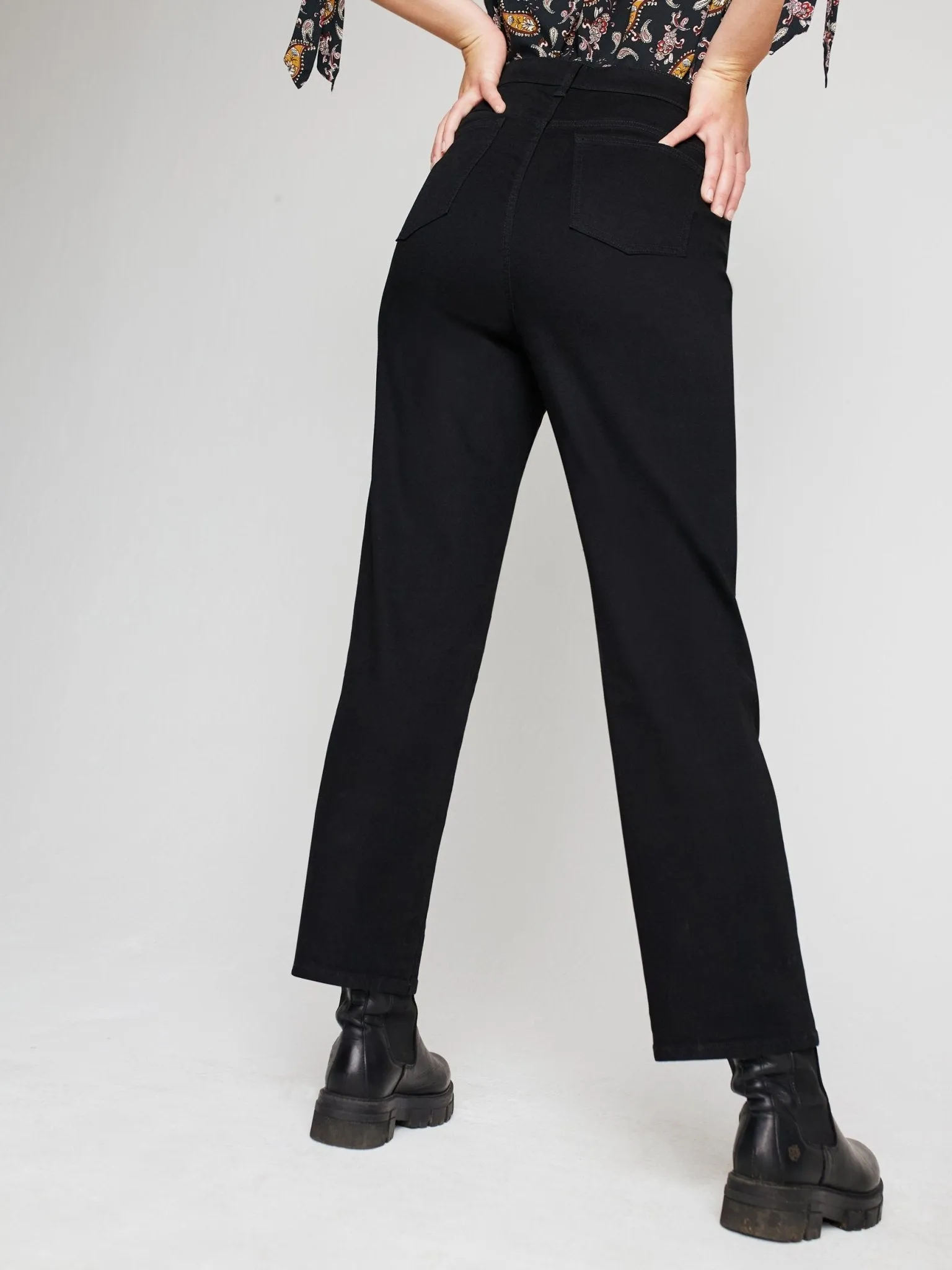Westport Signature Black Straight Leg Jeans - Plus